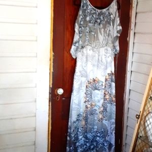 Soft Surroundings sz medium cold shoulder maxi dress